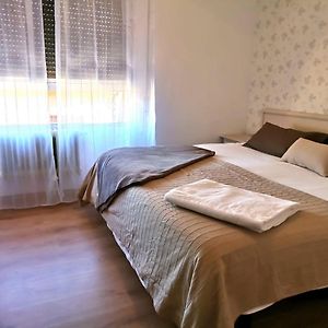 Habitación con 2 Camas Individuales